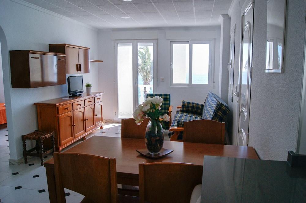 Riviera Beach Apartments Пилар де ла Горадада Экстерьер фото